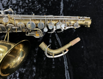 Photo Post- 'Top Hat and Cane' Buescher 400 Alto Saxophone - Serial # 377147